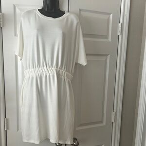 Chic White Mini Dress